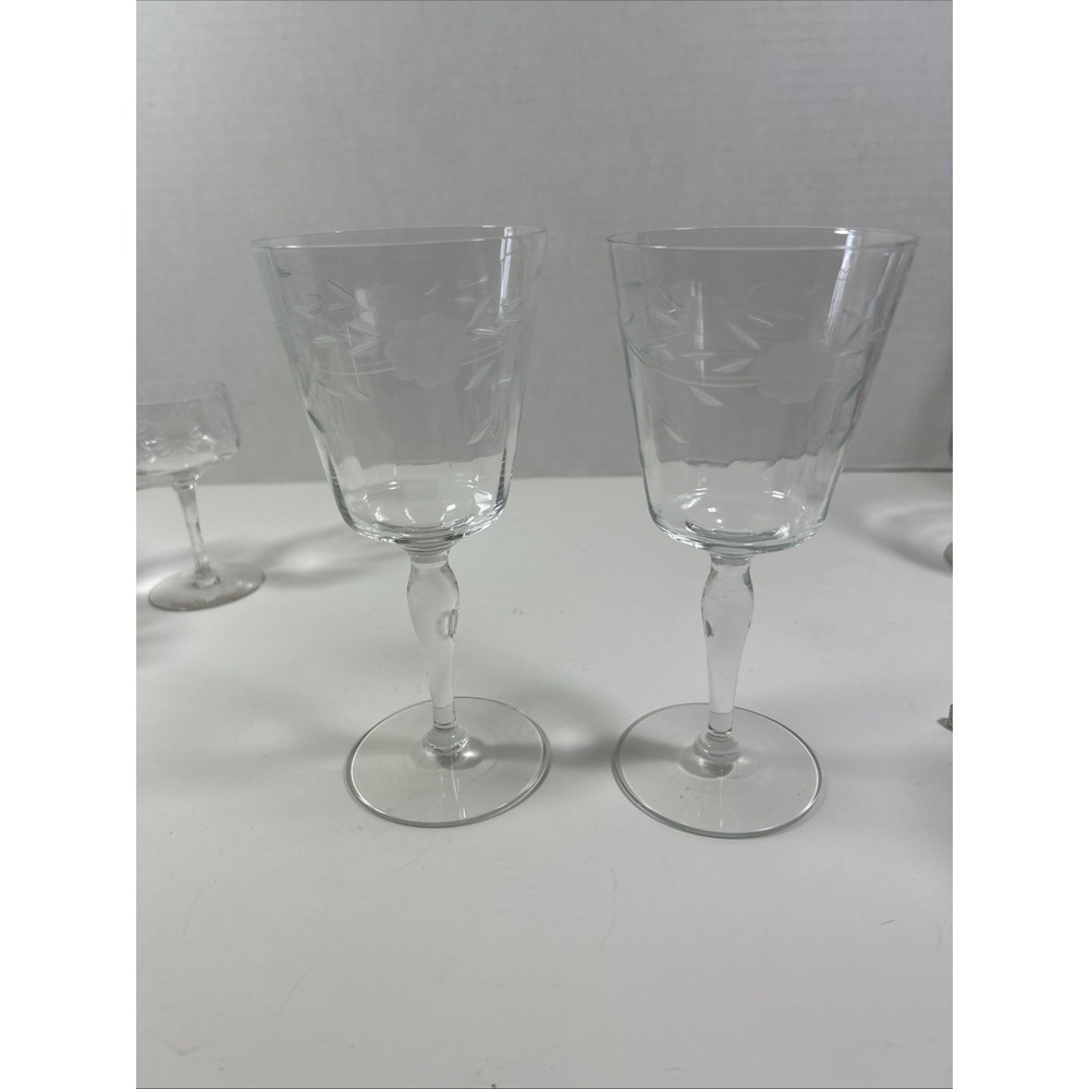 Lot 2 Water Goblet Clear‎ Floral Design Unknown Maker 7 1/2 Inches
